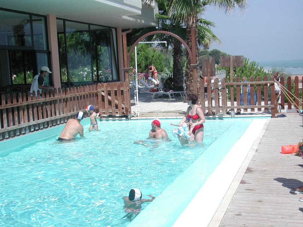 Residence Azzurro Massignano Bilik gambar